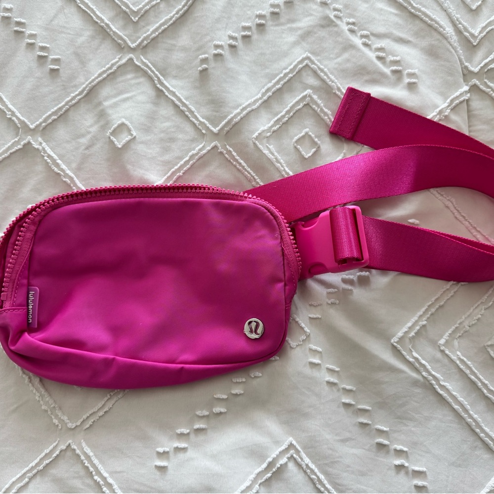 Lululemon sonic pink Belt Bag